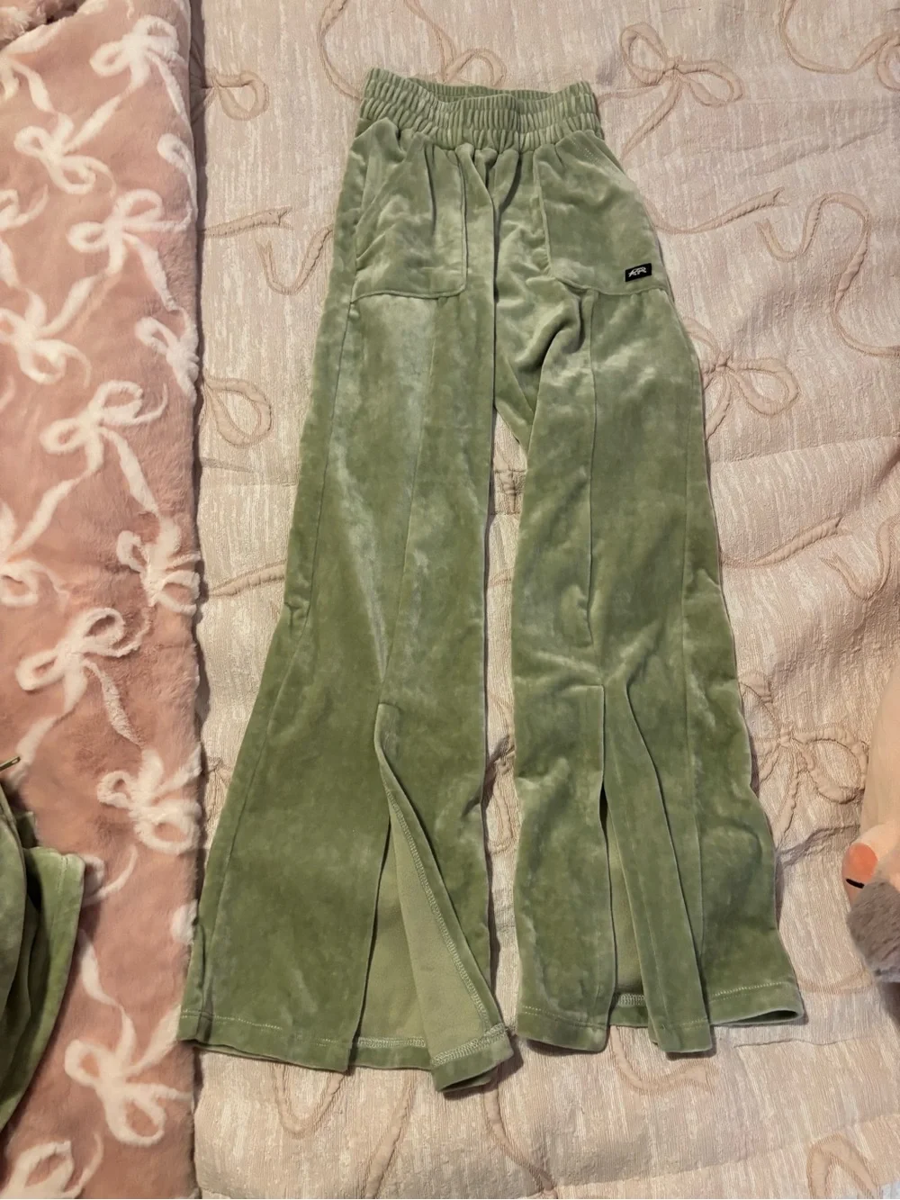 Green Velvet Loungewear Set - Hoodie & Joggers Tiger Friday